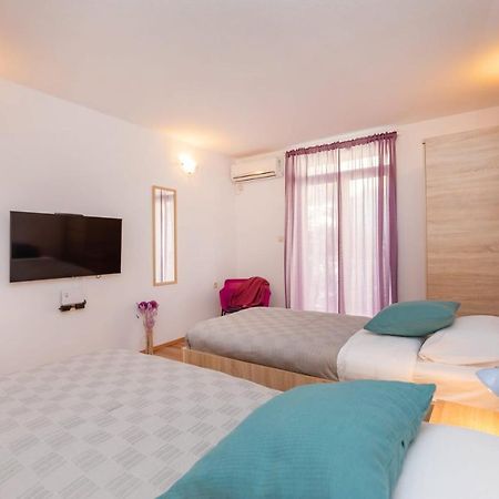 Bis Apartments 1 & 2 Дубровник Екстер'єр фото